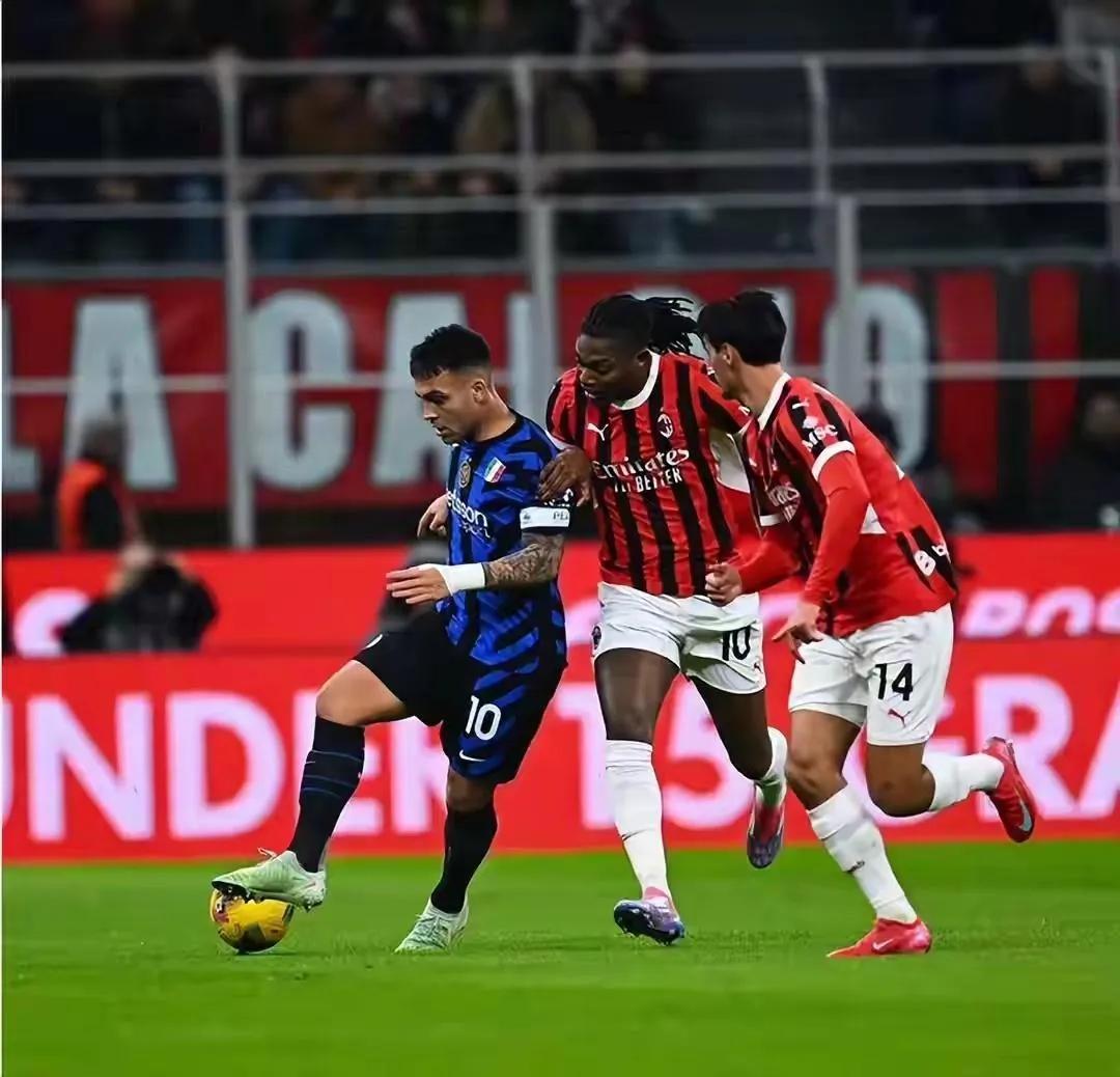 九游体育入口-关于国际米兰发布备战花絮，集结日防线松动，CBA常规赛任务艰巨，身体对抗强度拉满的信息