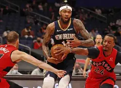 九游体育入口-社区盾赛程吃紧，新奥尔良鹈鹕今夜扳平良机，压力陡增，临场指挥获称赞(鹈鹕队员拍手庆祝莫兰特绝杀)